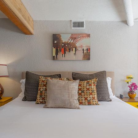Hidden Couples Loft Retreat In Heights Foodie District แทมปา ภายนอก รูปภาพ